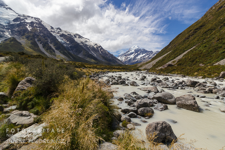 a-247-mt-cook-hooker-valley-track-new-zealand